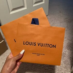Medium Louis Vuitton shopping bag